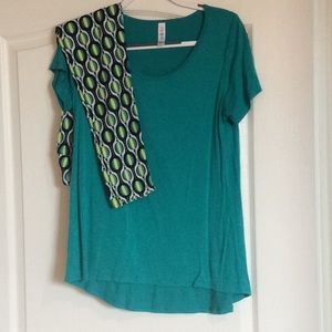 LuLa Roe Classic Tee Size Medium and OS Leggings